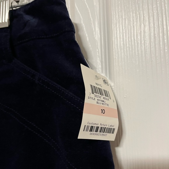 Blue velvety mini skirt with pockets NWT - Picture 4 of 9